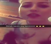Fantasias de jovem loira