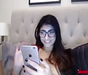 L'incroyable Mia Khalifa en solo