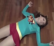 Poussin sexy en costume Superman