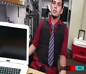 Impiegato sottomesso dal capo