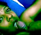 Indienne coquine suce
