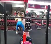 Adoramos as bundas musculadas