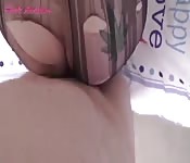 Una teen viene scopata a pecora